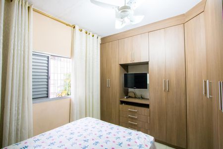 Casa à venda com 250m², 3 quartos e 2 vagas Casa à venda com 250m², 3 quartos e 2 vagasCasa 2 - Quarto