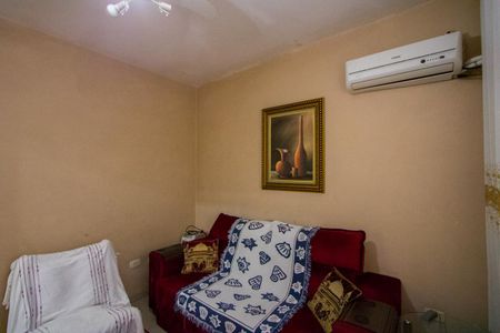 Casa à venda com 250m², 3 quartos e 2 vagas Casa à venda com 250m², 3 quartos e 2 vagasCasa 2 - Sala