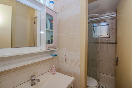 Casa de condomínio à venda com 93m², 3 quartos e 1 vaga Casa de condomínio à venda com 93m², 3 quartos e 1 vagaBanheiro Corredor / Suíte Americana