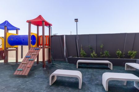 Apartamento à venda com 39m², 2 quartos e 1 vaga Apartamento à venda com 39m², 2 quartos e 1 vagaÁrea comum - Playground