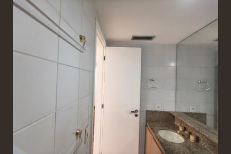 Apartamento à venda com 90m², 3 quartos e 1 vagaBanheiro Suite