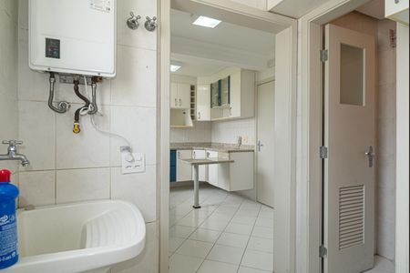 Apartamento à venda com 75m², 2 quartos e 2 vagas Apartamento à venda com 75m², 2 quartos e 2 vagasÁrea de Serviço