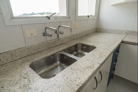 Apartamento à venda com 75m², 2 quartos e 2 vagas Apartamento à venda com 75m², 2 quartos e 2 vagasCozinha