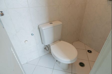 Apartamento à venda com 75m², 2 quartos e 2 vagas Apartamento à venda com 75m², 2 quartos e 2 vagasBanheiro de Serviço