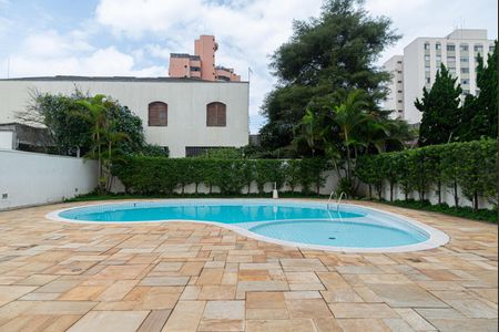 Apartamento à venda com 75m², 2 quartos e 2 vagas Apartamento à venda com 75m², 2 quartos e 2 vagasÁrea comum - Piscina