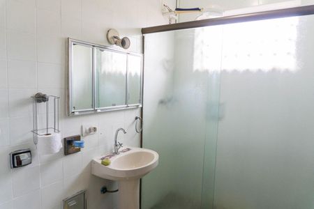 Casa à venda com 137m², 3 quartos e 2 vagasBanheiro Social