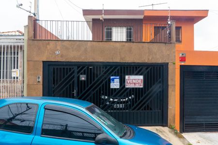 Casa à venda com 137m², 3 quartos e 2 vagasFachada