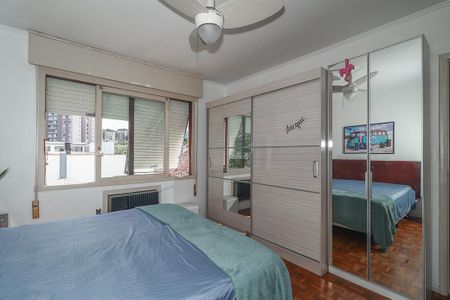 Quarto Suíte de apartamento à venda com 3 quartos, 100m² em Jardim Lindóia, Porto Alegre