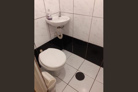 Casa à venda com 250m², 4 quartos e 6 vagasBanheiro - CASA 2