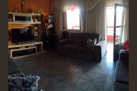 Casa à venda com 250m², 4 quartos e 6 vagasSala