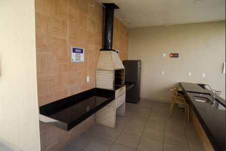 Apartamento para alugar com 40m², 2 quartos e sem vagaÁrea comum - Churrasqueira