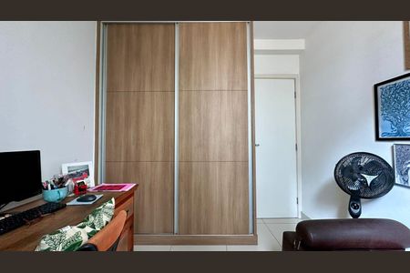 Quarto  de apartamento à venda com 3 quartos, 162m² em Grajaú, Belo Horizonte