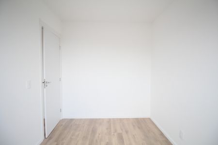 Quarto 1 de apartamento para alugar com 2 quartos, 42m² em Jardim Maria Duarte, São Paulo