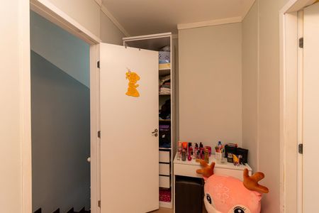 Casa de condomínio à venda com 103m², 3 quartos e 2 vagas Casa de condomínio à venda com 103m², 3 quartos e 2 vagas Quarto