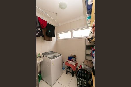 Casa de condomínio à venda com 103m², 3 quartos e 2 vagas Casa de condomínio à venda com 103m², 3 quartos e 2 vagasÁrea de Serviço