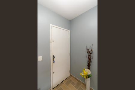 Casa de condomínio à venda com 103m², 3 quartos e 2 vagas Casa de condomínio à venda com 103m², 3 quartos e 2 vagasHall de entrada