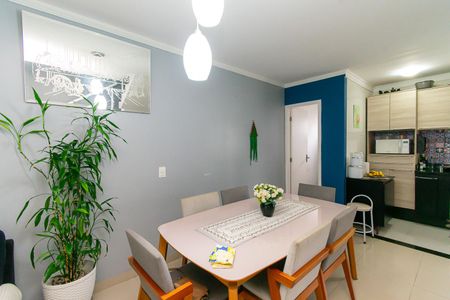 Casa de condomínio à venda com 103m², 3 quartos e 2 vagas Casa de condomínio à venda com 103m², 3 quartos e 2 vagasSala