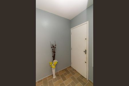 Casa de condomínio à venda com 103m², 3 quartos e 2 vagas Casa de condomínio à venda com 103m², 3 quartos e 2 vagasHall de entrada