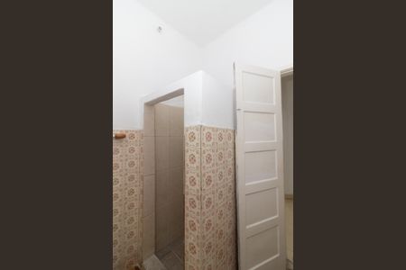 Casa para alugar com 55m², 2 quartos e sem vaga Casa para alugar com 55m², 2 quartos e sem vagaBanheiro