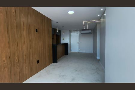 Sala de apartamento para alugar com 2 quartos, 83m² em Recreio dos Bandeirantes, Rio de Janeiro