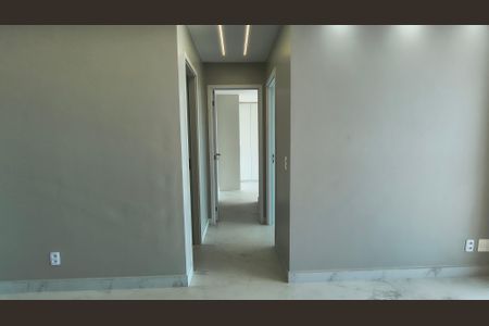 Apartamento para alugar com 83m², 2 quartos e 1 vagaSala