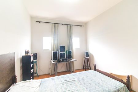 Casa à venda com 370m², 7 quartos e 4 vagasQuarto 3