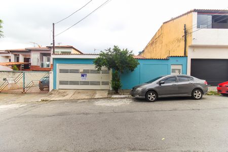 Casa à venda com 370m², 7 quartos e 4 vagasFachada + Placa