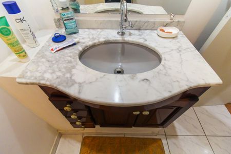 Casa à venda com 370m², 7 quartos e 4 vagasBanheiro 2