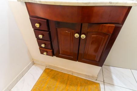 Casa à venda com 370m², 7 quartos e 4 vagasBanheiro 2