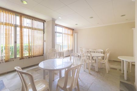 Apartamento à venda com 73m², 2 quartos e 1 vagaSalão de Festas