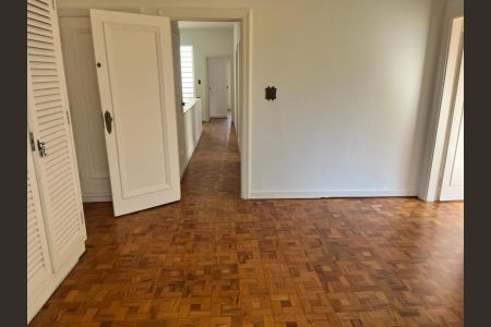Foto 02 de casa à venda com 3 quartos, 400m² em Itaim Bibi, São Paulo