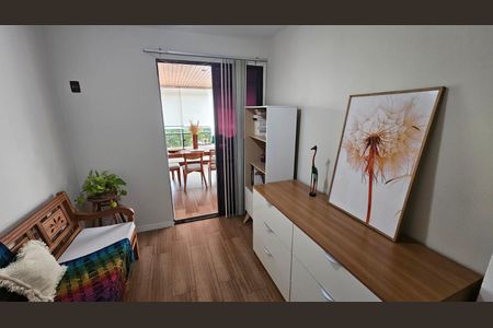 Sala de apartamento para alugar com 3 quartos, 115m² em Recreio dos Bandeirantes, Rio de Janeiro