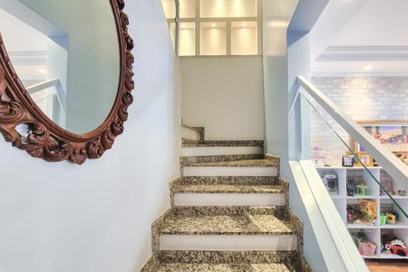 Casa à venda com 325m², 4 quartos e 3 vagascorredor