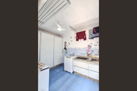 Casa à venda com 325m², 4 quartos e 3 vagasÁrea de Serviço