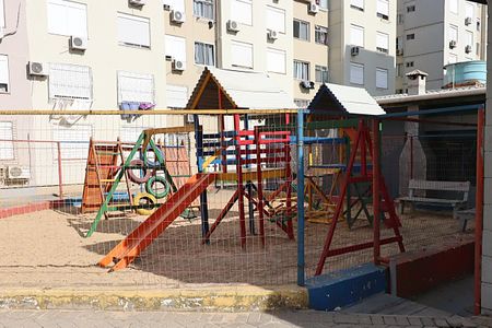 Apartamento para alugar com 66m², 2 quartos e 1 vagaÁrea comum - Playground
