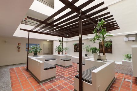 Apartamento para alugar com 66m², 2 quartos e 1 vagaÁrea comum - Hall de entrada