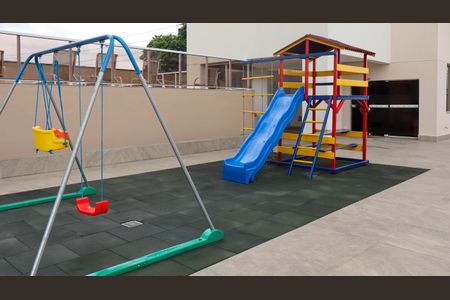 Apartamento à venda com 96m², 3 quartos e 2 vagasÁrea comum - Playground