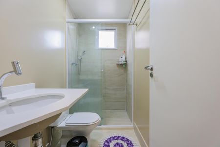 Apartamento para alugar com 76m², 2 quartos e 2 vagas Apartamento para alugar com 76m², 2 quartos e 2 vagasBanheiro da Suíte