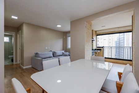 Apartamento para alugar com 76m², 2 quartos e 2 vagas Apartamento para alugar com 76m², 2 quartos e 2 vagasSala