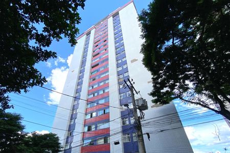 Apartamento à venda com 92m², 3 quartos e 2 vagas Apartamento à venda com 92m², 3 quartos e 2 vagasFachada