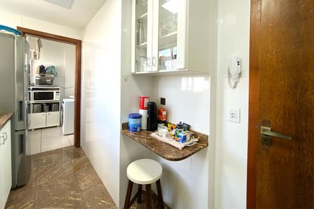 Apartamento à venda com 92m², 3 quartos e 2 vagas Apartamento à venda com 92m², 3 quartos e 2 vagasCozinha