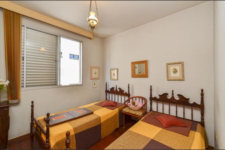 Apartamento à venda com 100m², 3 quartos e 1 vagaQuarto 2