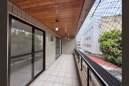 Apartamento para alugar com 87m², 3 quartos e 2 vagasVaranda