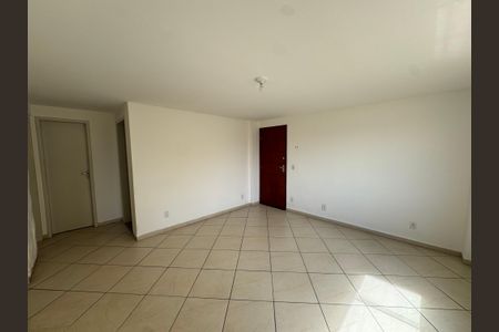 Sala de apartamento para alugar com 2 quartos, 80m² em Vila Emil, Mesquita