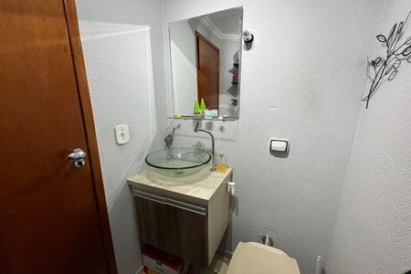 Casa de condomínio à venda com 127m², 2 quartos e 2 vagasLavabo