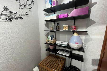 Casa de condomínio à venda com 127m², 2 quartos e 2 vagasLavabo