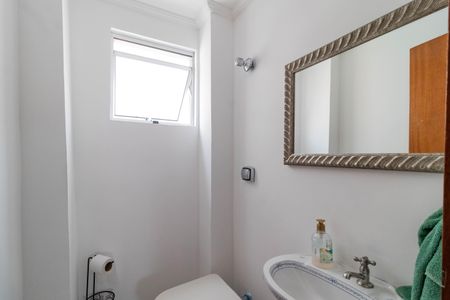 Apartamento para alugar com 132m², 3 quartos e 1 vagaLavabo