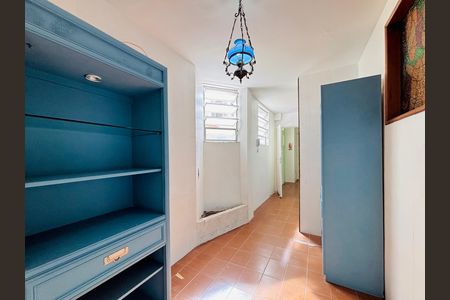 Corredor de apartamento para alugar com 3 quartos, 142m² em Copacabana, Rio de Janeiro