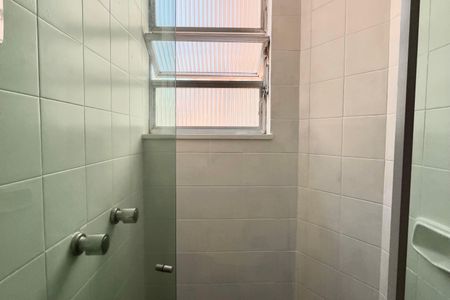 Apartamento para alugar com 142m², 3 quartos e 1 vaga Apartamento para alugar com 142m², 3 quartos e 1 vagaBanheiro 2
