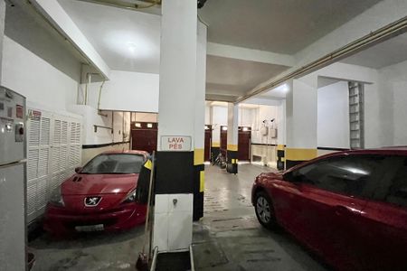 Apartamento para alugar com 142m², 3 quartos e 1 vaga Apartamento para alugar com 142m², 3 quartos e 1 vagaGaragem